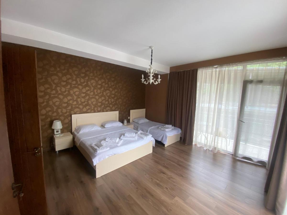 Borjomi Central Hotel ภายนอก รูปภาพ