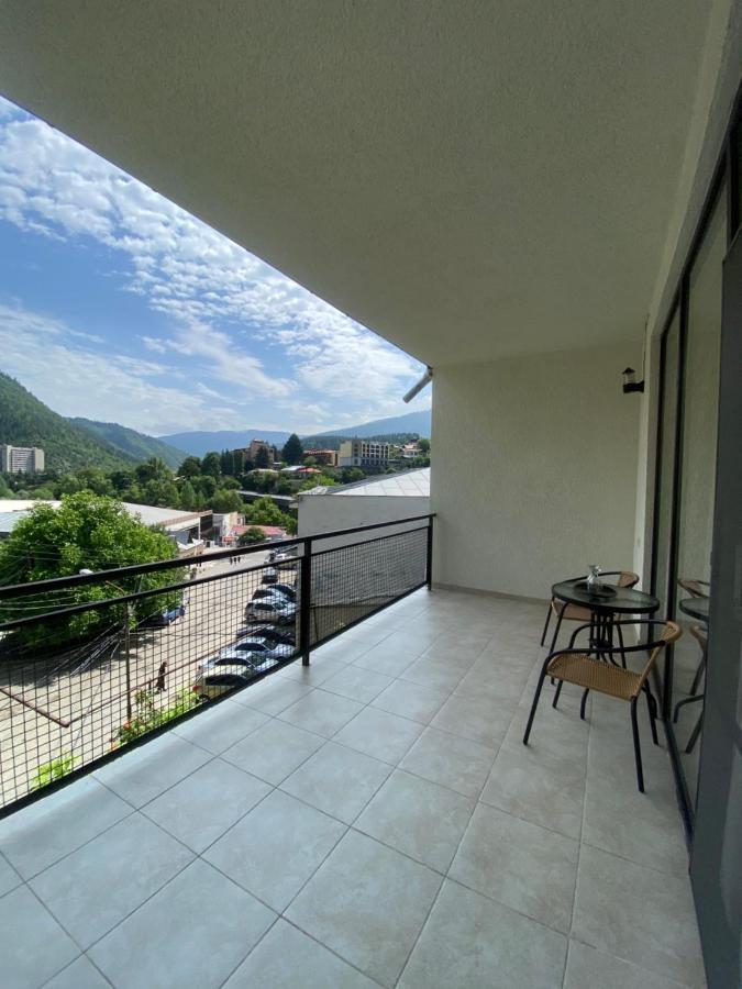 Borjomi Central Hotel ภายนอก รูปภาพ