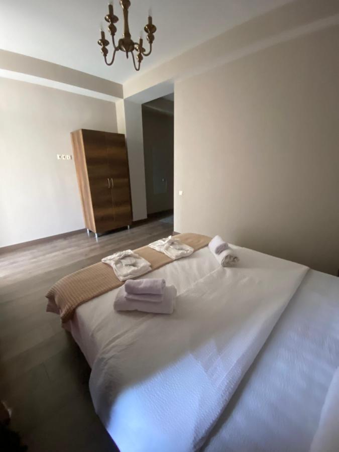 Borjomi Central Hotel ภายนอก รูปภาพ