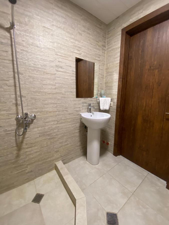 Borjomi Central Hotel ภายนอก รูปภาพ