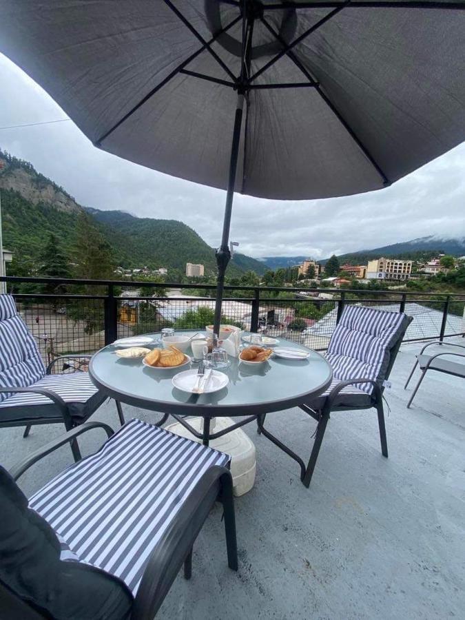 Borjomi Central Hotel ภายนอก รูปภาพ
