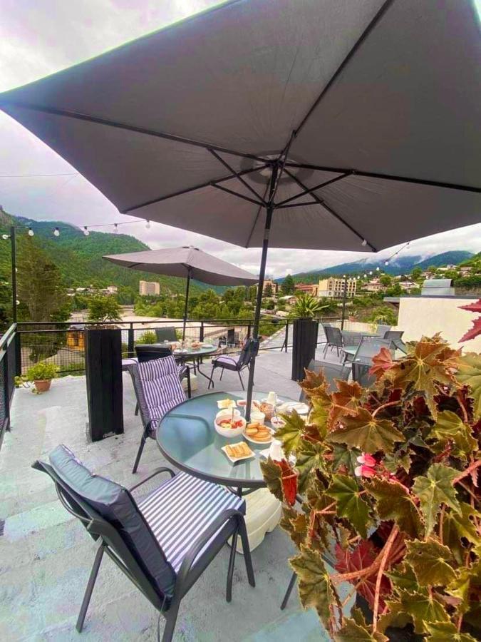 Borjomi Central Hotel ภายนอก รูปภาพ