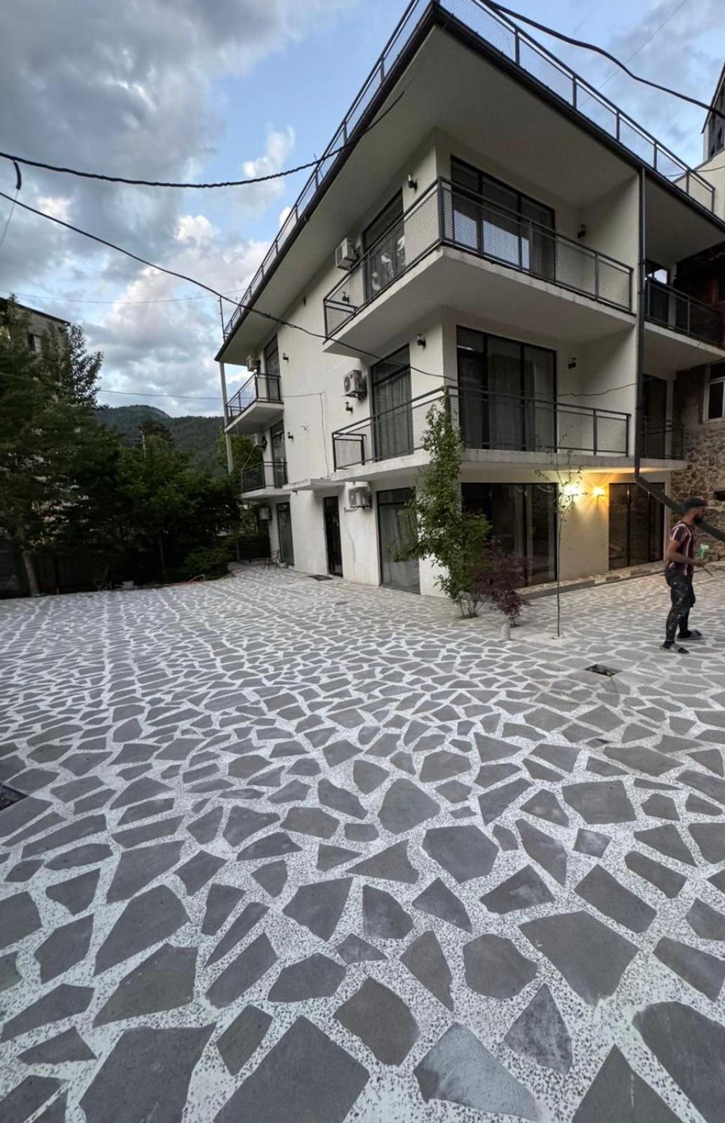 Borjomi Central Hotel ภายนอก รูปภาพ